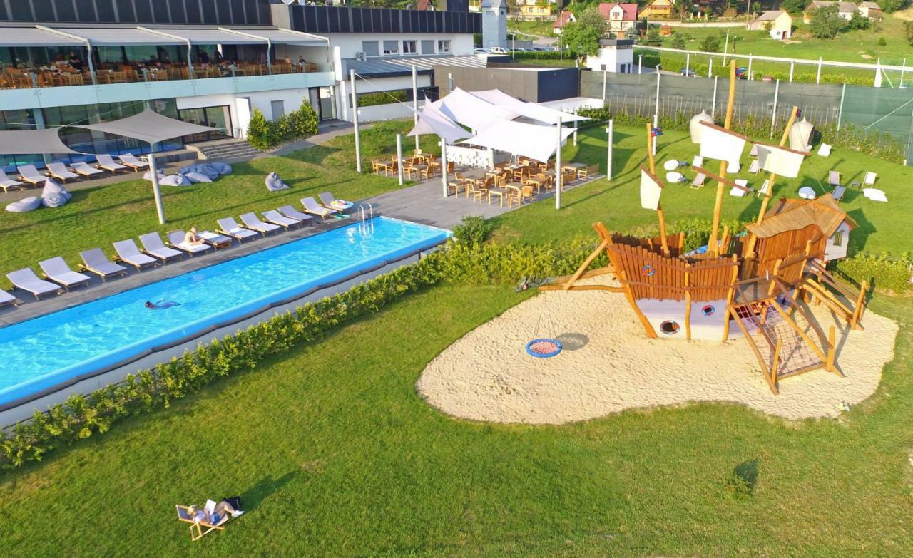 Apartment Sloneczny Grodek 19 Spa & Wellness Gródek Nad Dunajcem Buitenkant foto